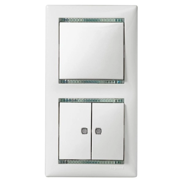 Legrand 774112 Valena kettős jelzőfénnyel elefántcsont váltókapcsoló